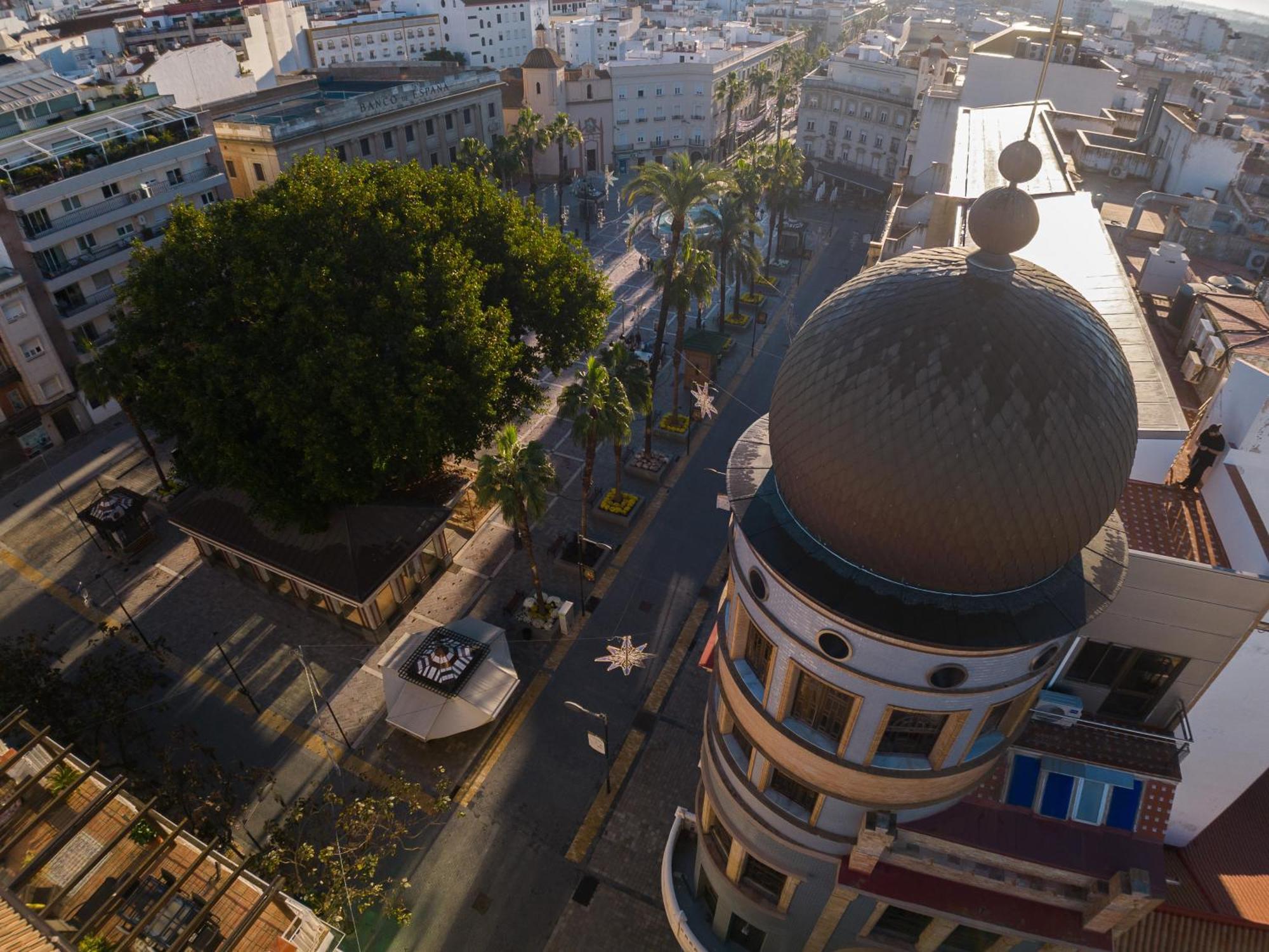 Conjunto De Apartamentos Antiguo Palacio Hotel Paris Huelva Bagian luar foto