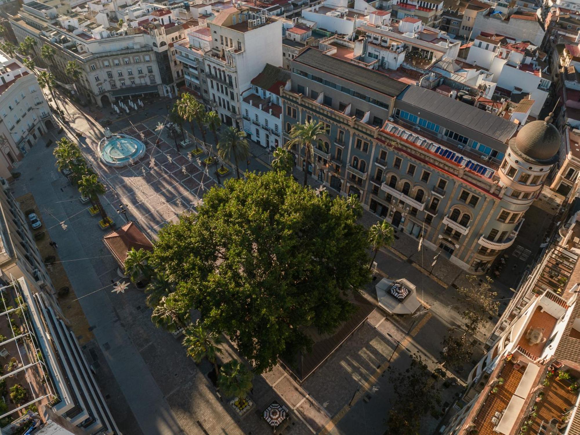 Conjunto De Apartamentos Antiguo Palacio Hotel Paris Huelva Bagian luar foto